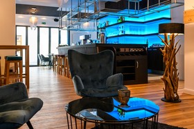 Nikii Hotel & Restaurant