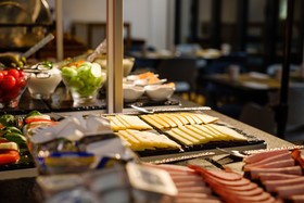 Nikii Hotel & Restaurant