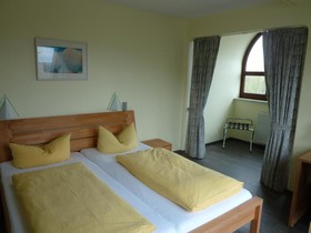 Am Schloß Broich