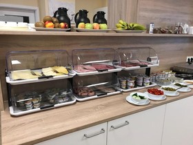 Hotel Select Suites & Aparts
