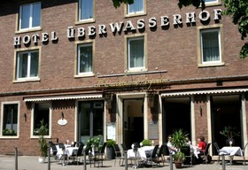 Überwasserhof
