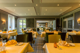 Schloss Hohenfeld Parkhotel