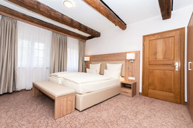 Schloss Hohenfeld Parkhotel