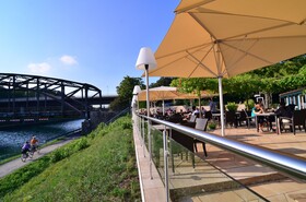 Zur Prinzenbrücke