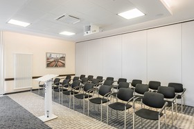 Garner Hotel Oberhausen By Ihg