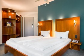Garner Hotel Oberhausen By Ihg