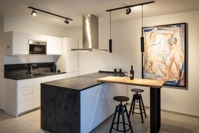 Home & Work Apartments