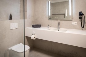 Home & Work Apartments