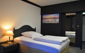 Tibet Hotel