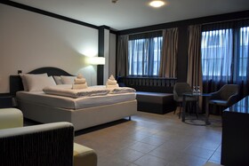 Tibet Hotel