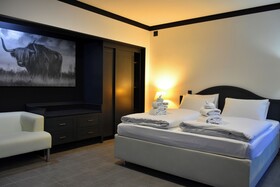 Tibet Hotel