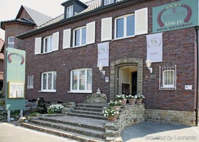 Re Hotel