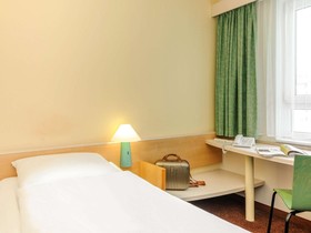 B&B HOTEL Wuppertal-City