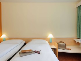 B&B HOTEL Wuppertal-City