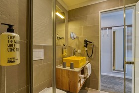 Premier Inn Wuppertal City Centre Hotel