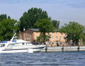 Hafenhotel zu Putbus