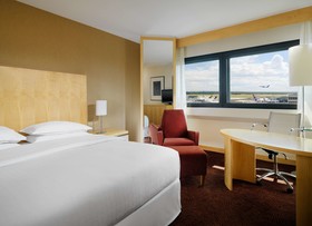 Sheraton Frankfurt Airport Hotel & Conference Center