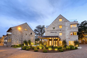 Kaisergarten Hotel & Spa