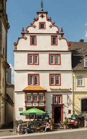 Hotel Zur Krone Hachenburger Brauerei-Ausschank