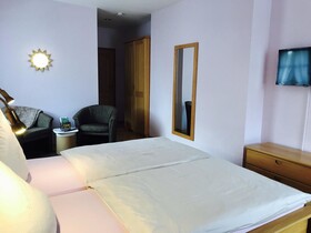 Weingut-Gastehaus Sebastiani