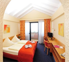 Arens Hotel 327mNN