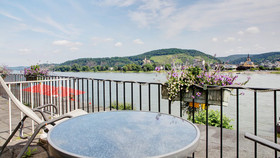 Rhein Residenz
