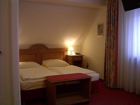 Hotel, Weinhaus und Restaurant Bockshaut
