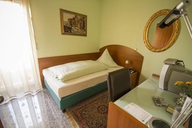Hotel Ristorante Garda