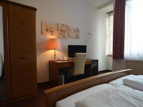 Pallas Hotel