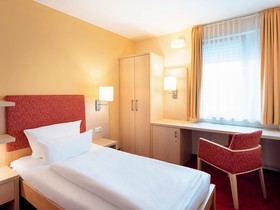 greet Hotel Darmstadt
