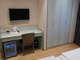 Attache an der Messe