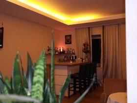 Attache an der Messe