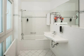 Centro National Frankfurt, Trademark Collection by Wyndham