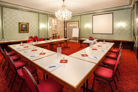 Centro National Frankfurt, Trademark Collection by Wyndham
