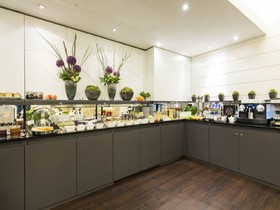 Hotel Ambassador