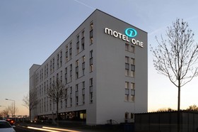 Motel One Frankfurt-airport