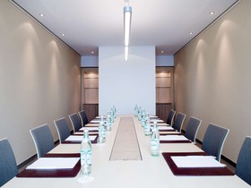 Mövenpick Hotel Frankfurt City