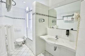 Centro National Frankfurt, Trademark Collection by Wyndham