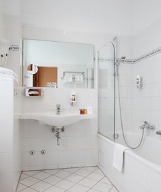 Centro National Frankfurt, Trademark Collection by Wyndham