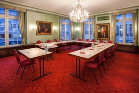 Centro National Frankfurt, Trademark Collection by Wyndham