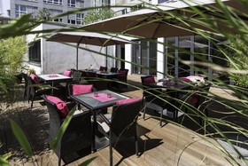 Pearl Hotel