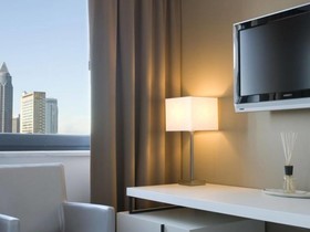 Pearl Hotel