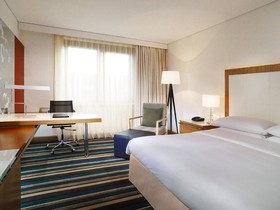 Sheraton Frankfurt Airport Hotel & Conference Center