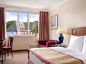Brunfels Hotel