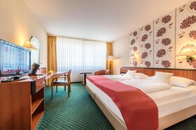 Best Western Plus Delta Park Hotel