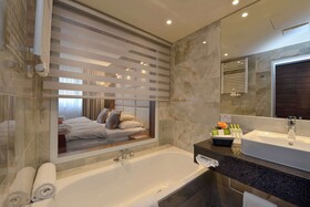 Best Western Plus Delta Park Hotel