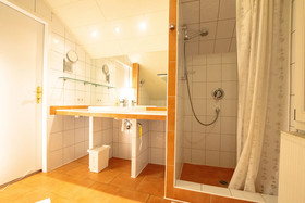 Tolstov Hotels