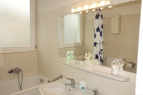 Tolstov Hotels Meerbusch Representative City Villa