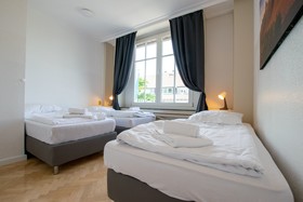 Tolstov Hotels Meerbusch Representative City Villa