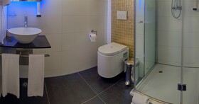 Airport Global Hotel